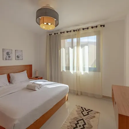 Modern 1-Bedroom Apartment In G-Cribs, El Gouna, Pool Access